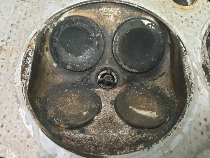 Volvo S60 V70 II 2.5 T GŁOWICA CYLINDRÓW B5254T2