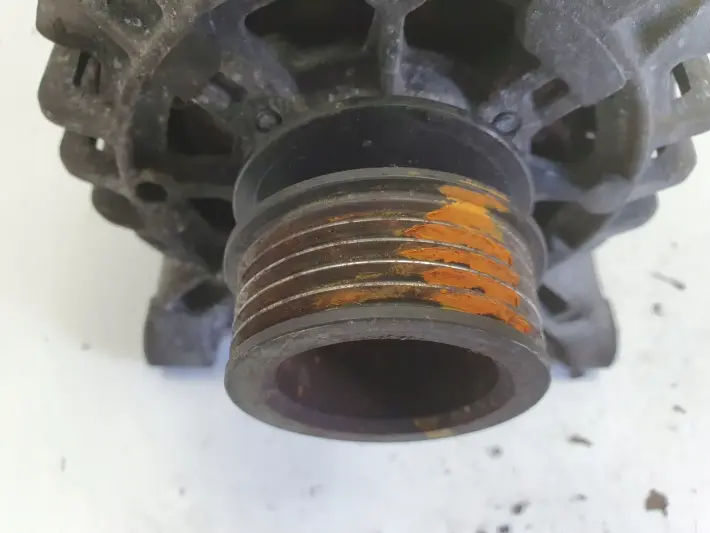 Mercedes W169 1.7 8V ALTERNATOR A2661540802 90A valeo