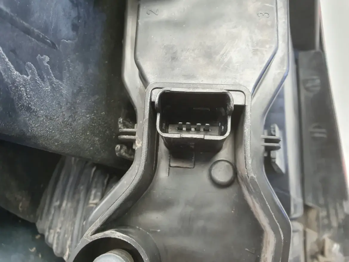 Renault Megane II HB 02-05r TYLNA LAMPA LEWA lewy tył kierowcy
