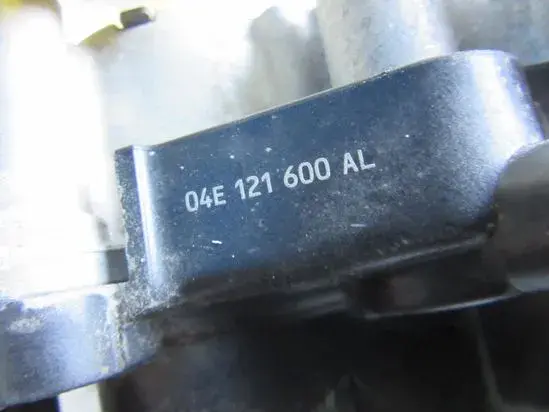 VW Golf VII 1.4 TSI 150KM POMPA WODY 04E121600AL