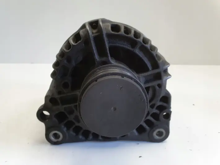 VW Bora Golf IV 1.9 TDI ALTERNATOR 0124325001 038903023L 90A