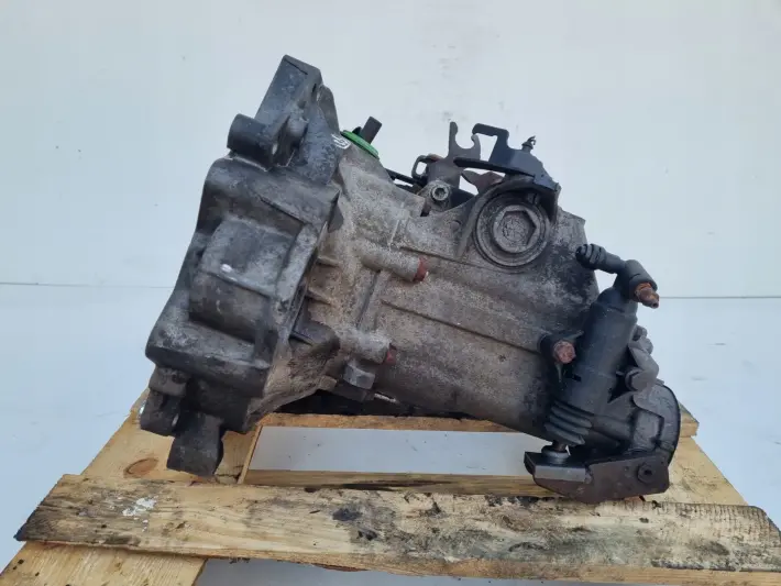 Audi A3 8L 1.6 16V SKRZYNIA BIEGÓW DUW manualna MANUAL