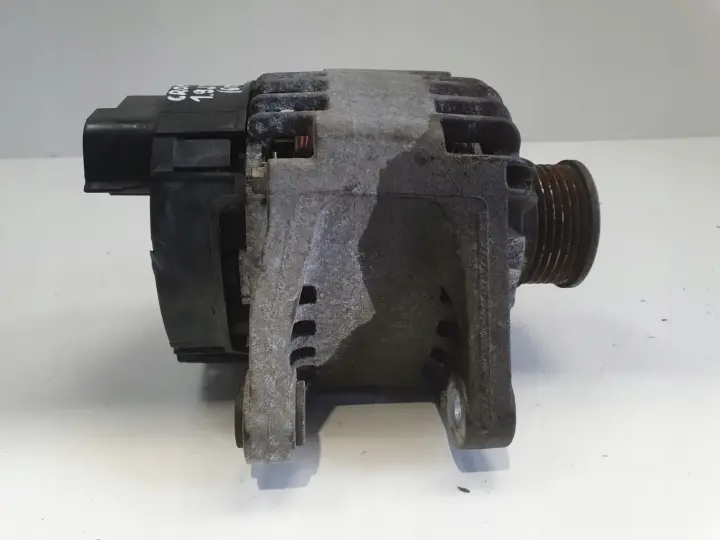 Fiat Bravo II 1.9 JTD ALTERNATOR 51727338 denso 90A