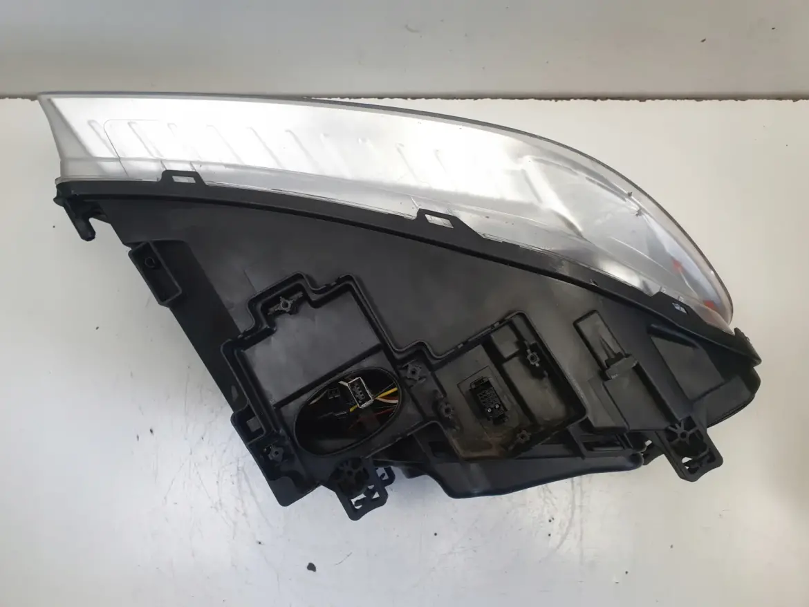 Volvo S80 II V70 III PRZEDNIA LAMPA LEWA LEWY PRZÓD XENON SKRĘTNY 31283915