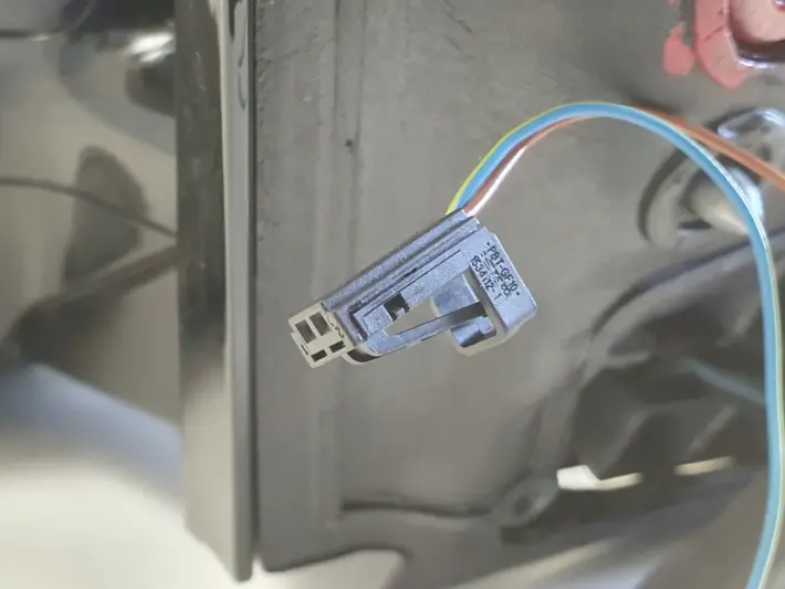 Audi A8 D4 09-17r LUSTERKO LEWE KIEROWCY europa 13+2 kable 15 pin pinów