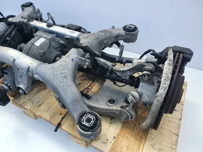 BMW F01 4.4 BI TURBO 750 TYLNE ZAWIESZENIE KOMPLET