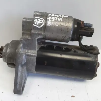 VW Touran 1.9 TDI ROZRUSZNIK bosch 0001123012