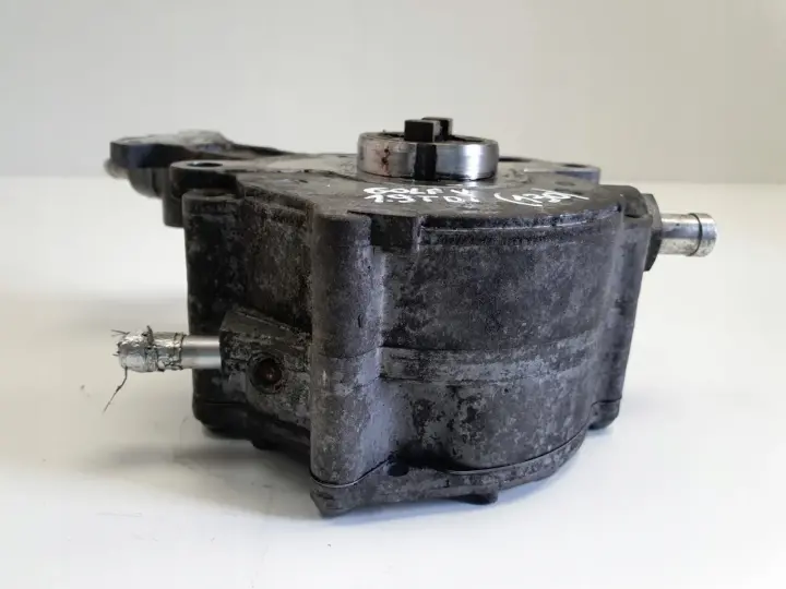 Audi A4 B5 B6 B7 A6 C5 1.9 TDI POMPA VACUM wakum BOSCH 038145209C