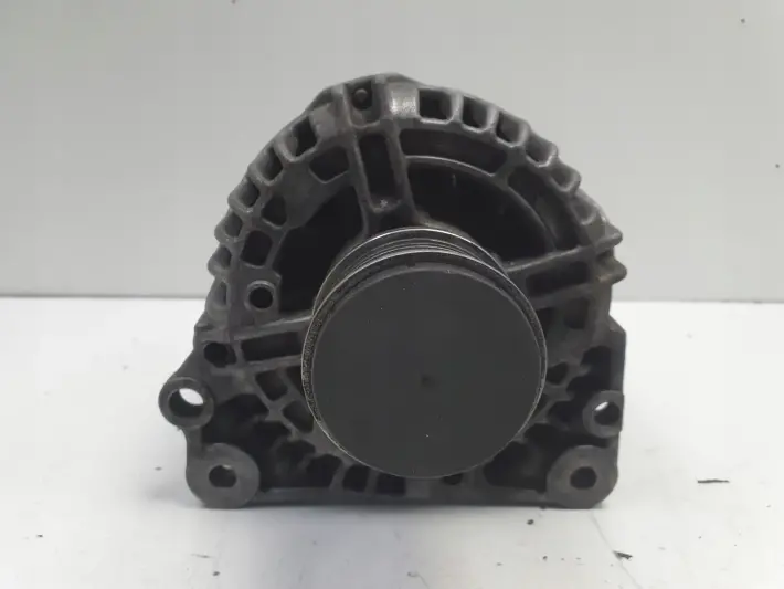 VW Bora 1.9 TDI ALTERNATOR bosch 038903023L 90A