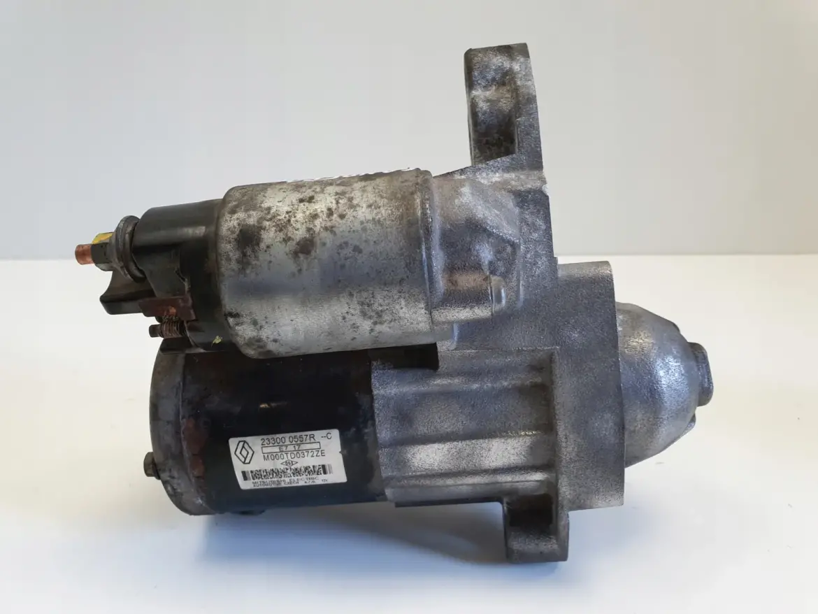 Dacia Sandero 0.9 TCe ROZRUSZNIK 233000557R