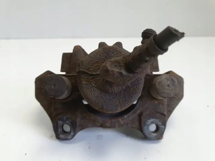 Renault Clio IV PRAWY PRZEDNI ZACISK HAMULCOWY przód PASAŻERA 368 926