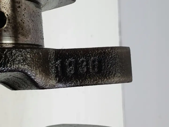 Volvo XC90 2.4 D5 163 KM WAŁ KORBOWY