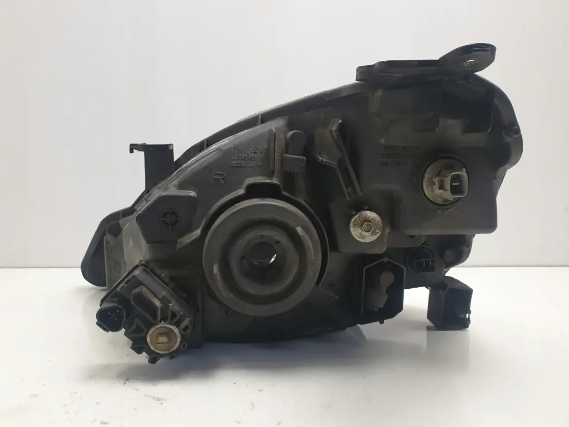 Suzuki Liana PRZEDNIA LAMPA PRAWA przód EUROPA