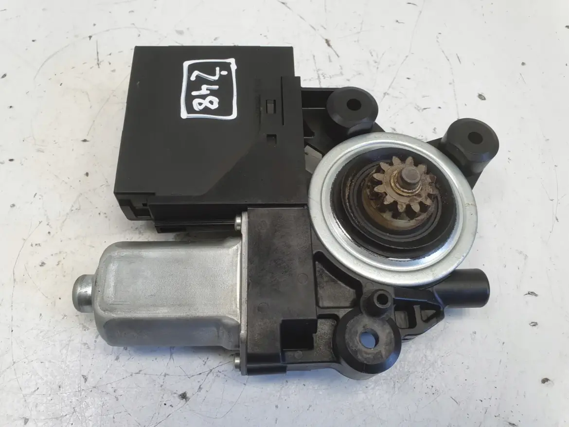 Volvo V50 S40 II SILNICZEK PODNOSZENIA SZYBY Lewy tył kierowcy 31264189AA