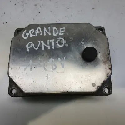 Fiat Grande Punto 1.4 8V STEROWNIK SILNIKA komputer 51847330