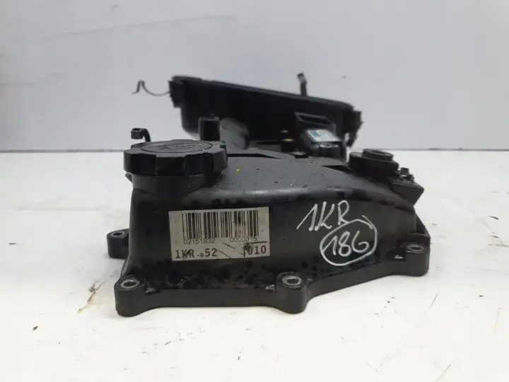 Toyota Aygo 1.0 12V POKRYWA ZAWORÓW 1KR