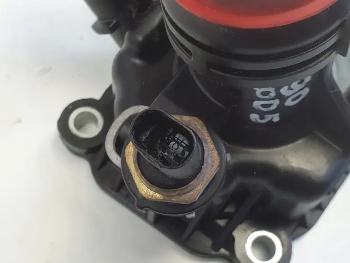 Volvo V90 II S90 2.0 D5 OBUDOWA TERMOSTATU P32263962