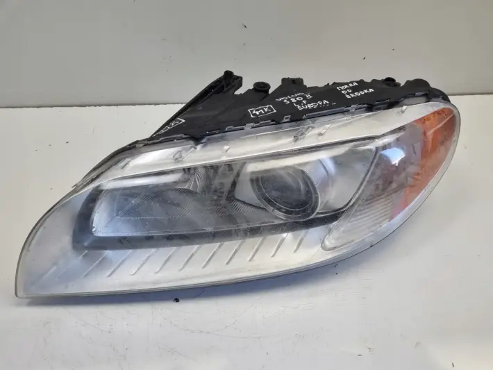 Volvo S80 II V70 III XC70 PRZEDNIA LAMPA LEWA LEWY PRZÓD XENON 31214347