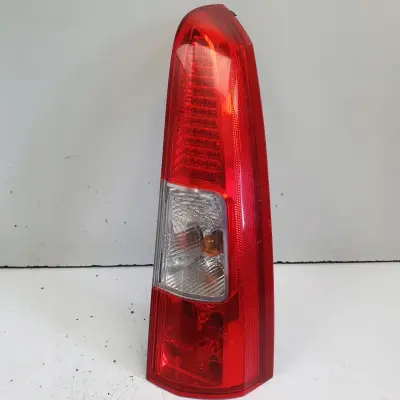 Volvo V70 II XC70 I LIFT TYLNA LAMPA PRAWA prawy tył pasażera