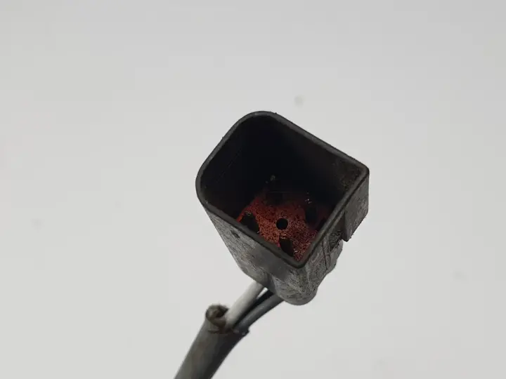 5977a2ec0f985d9d2aa4375836484630