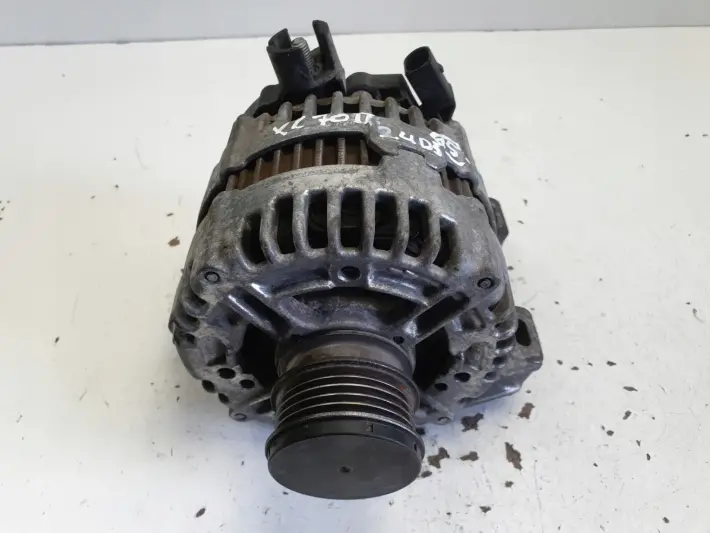 Volvo V70 III XC70 II 2.0 D D4 ALTERNATOR 0121615005