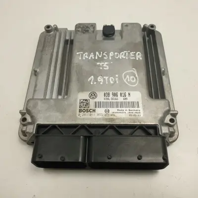 Transporter T5 1.9 TDI KOMPUTER SILNIKA Sterownik