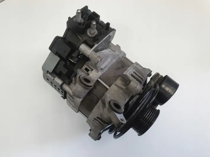 Volvo XC60 II 2.0 D B4 Mild Hybrid ALTERNATOR 32383087