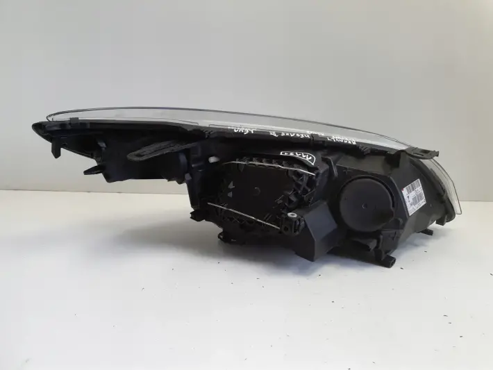 Renault Megane III 12-16r PRZEDNIA LAMPA LEWA lewy przód 260607305R