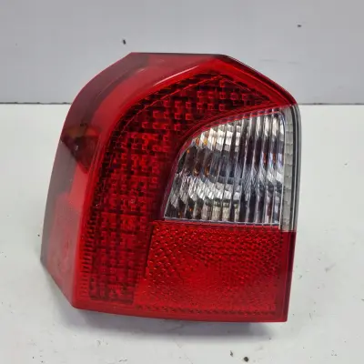 Volvo V70 III XC70 TYLNIA TYLNA LAMPA LEWA lewy tył LED 31395072