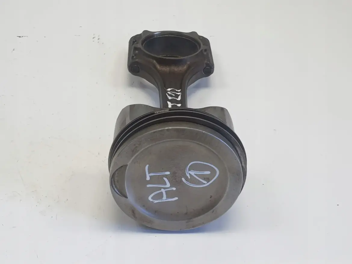 Audi A4 B6 2.0 20V ALT TŁOK KORBOWÓD BHS 06BA