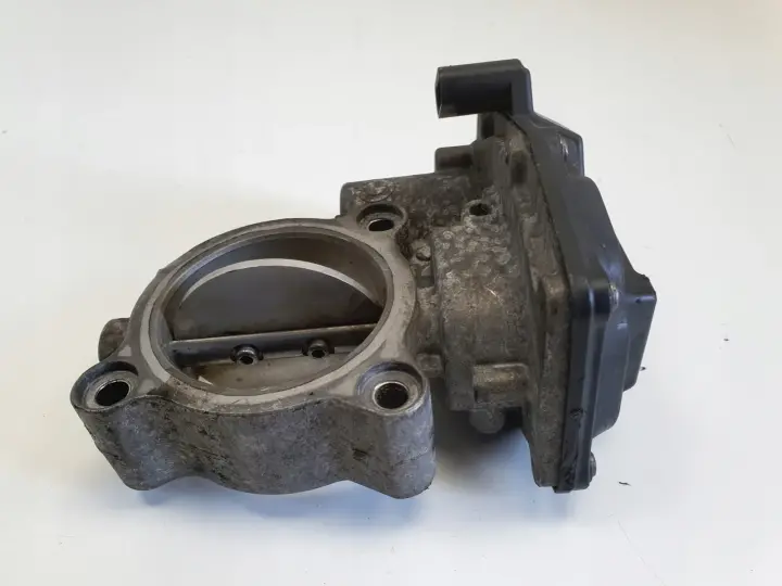 BMW F10 F11 2.0 D PRZEPUSTNICA 7810752