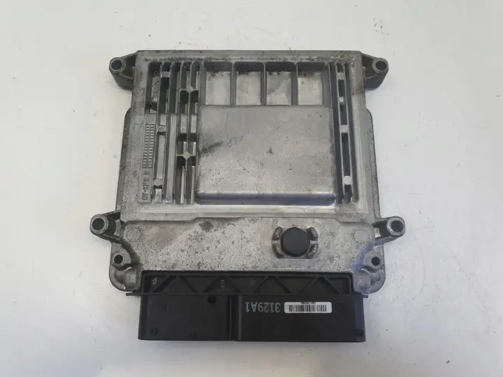 Hyundai i30 1.4 16V STEROWNIK SILNIKA komputer 39112-2B100 9030933129A1