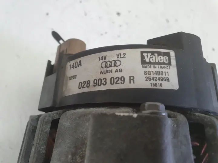 VW Passat B5 FL 1.9 TDI ALTERNATOR 028903029R valeo