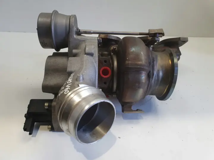 Volvo V40 II 2.0 T4 TURBOSPRĘŻARKA turbo 31441692