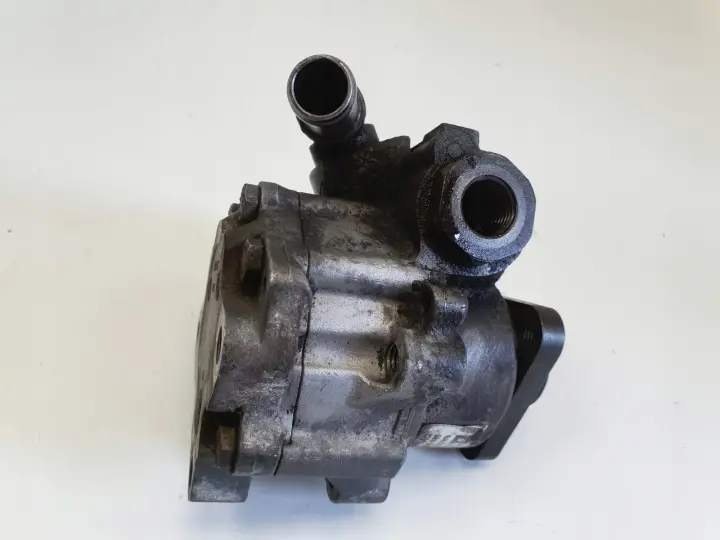 VW Passat B5 1.9 TDI POMPA WSPOMAGANIA 8D0145155Q