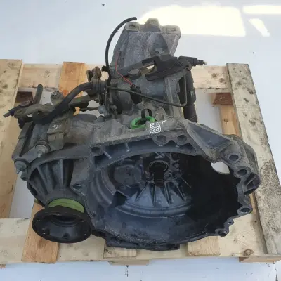 VW Golf IV 1.6 16V SKRZYNIA BIEGÓW ERT manualna MANUAL
