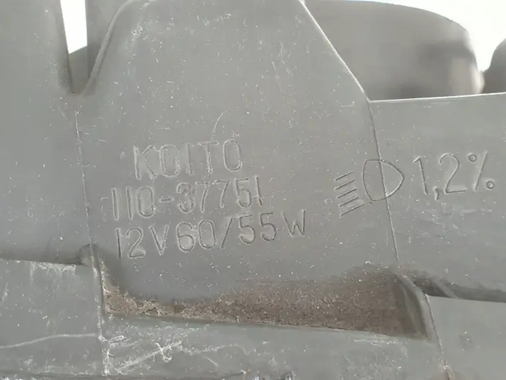 Mitsubishi Pajero II PRZEDNIA LAMPA PRAWA prawy przód anglik 110-37751