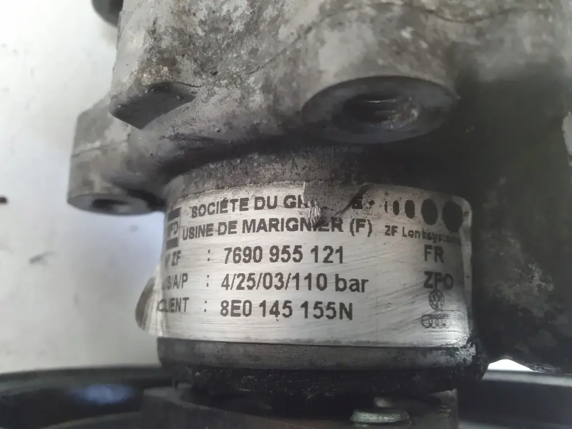Audi A4 B7 2.0 TDI POMPA WSPOMAGANIA 8E0145155N