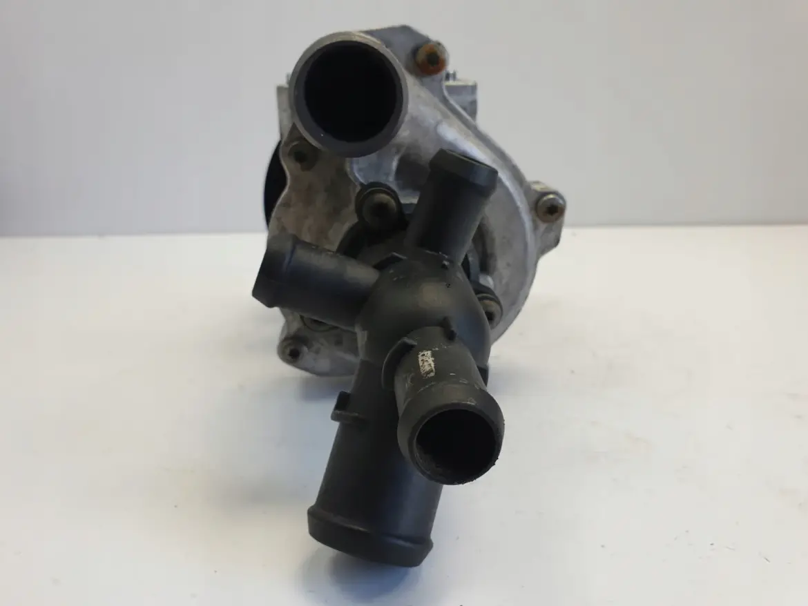 Ford Transit MK6 2.4 TDDI POMPA WODY YC1Q-8A544-AC