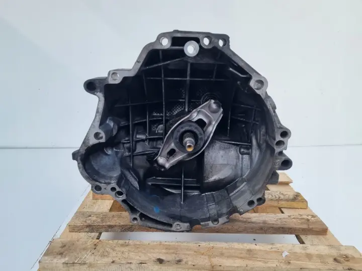 Audi A4 B6 1.9 TDI MANUALNA SKRZYNIA BIEGÓW manual FYA
