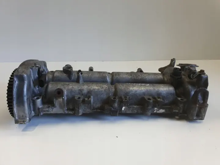 Opel Vectra C 1.9 CDTI POKRYWA ZAWORÓW wałki 55565886
