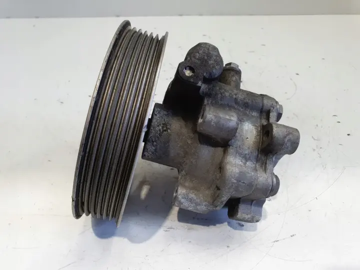 Audi A4 B6 2.0 20V POMPA WSPOMAGANIA 8E0145153H