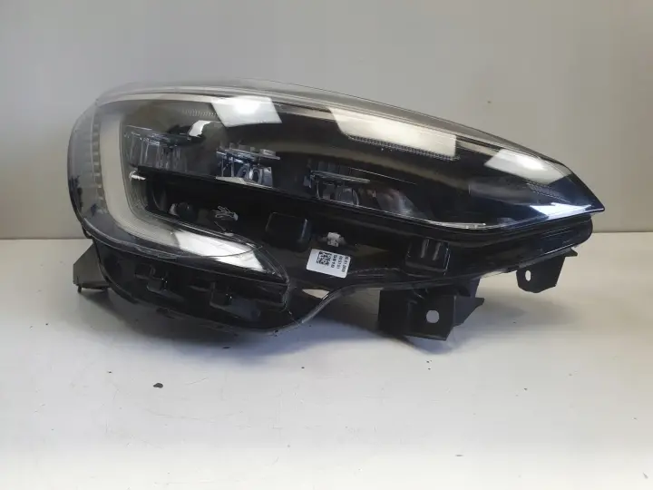 Renault Clio V PRZEDNIA LAMPA PRAWA PRAWY PRZÓD FULL LED europa 260107933R