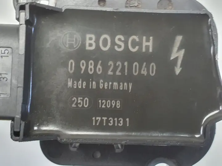 Mercedes W203 1.8 K CEWKA ZAPŁONOWA 0986221040 bosch