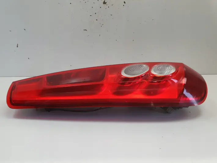 Ford Fiesta 6 MK6 lift 3D 02-08r TYLNA LAMPA LEWA lewy tył 6S61-13405-B