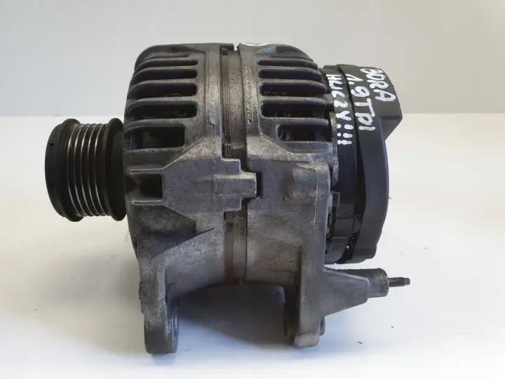 VW Bora Golf IV 1.9 TDI ALTERNATOR 0124325001 038903023L 90A
