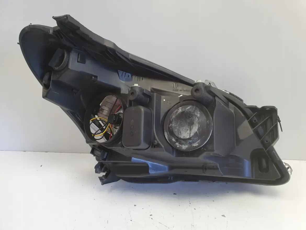 Opel Astra H III PRZEDNIA LAMPA LEWA lewy przód anglik Ciemny klosz Depo