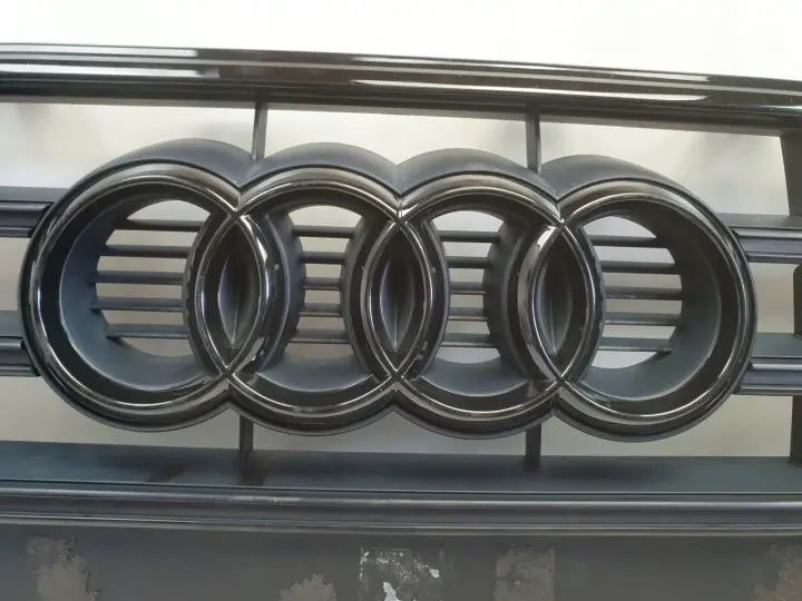 Audi A5 S5 lift ATRAPA CHŁODNICY Grill gril emblemat znaczek 8T0853651M