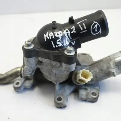 Mazda 2 III 1.5 16V OBUDOWA TERMOSTATU Termostat