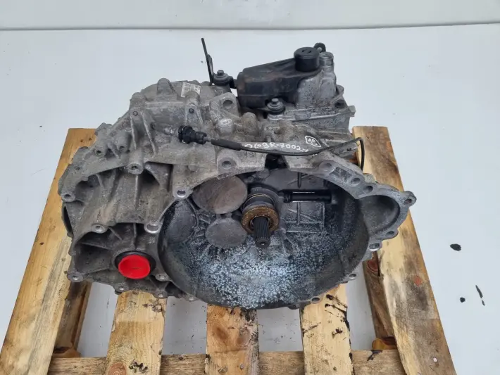 Volvo S60 II V60 2.0 D3 SKRZYNIA BIEGÓW manualna DG9R-7002-LA 1285121